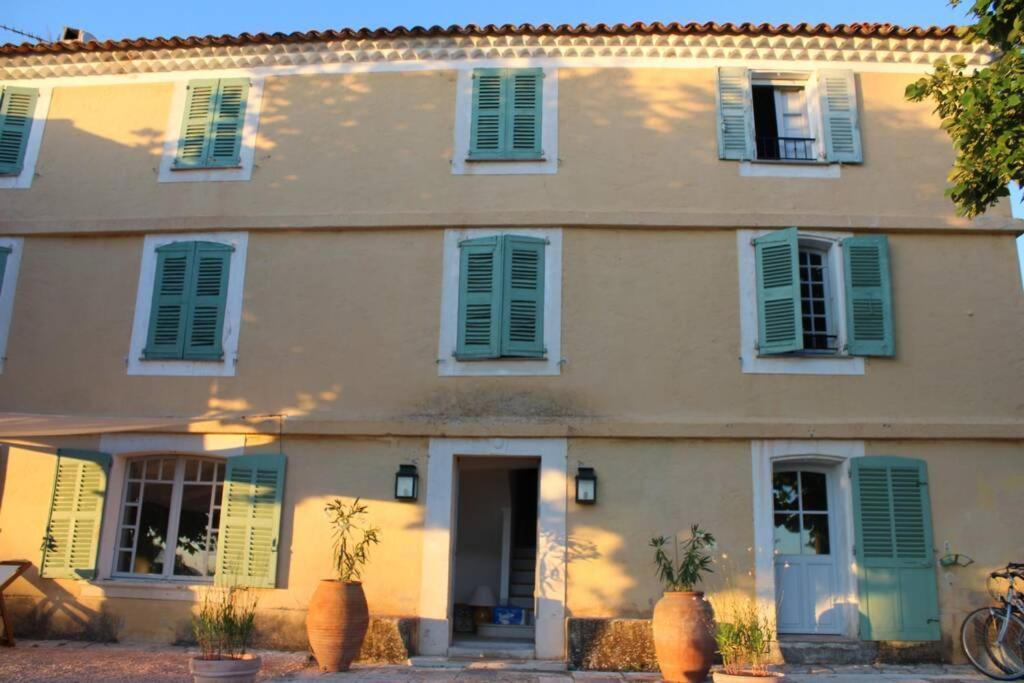 Bastide Au Milieu Des Vignes Et Des Oliviers Aups Villa Exterior photo